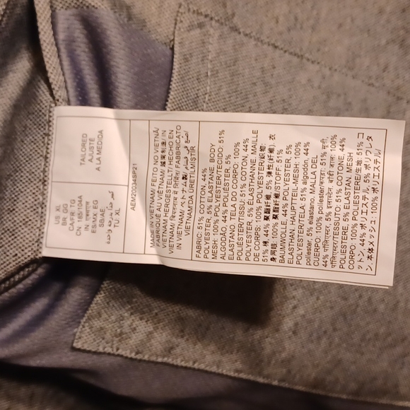 Amazon Essentials Men's Standard Knit Sport Coat - Light Grey Heather - Picture 2 of 16